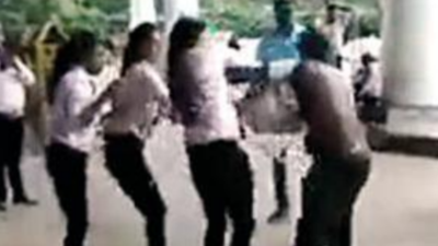 Caught on camera: Women employees of travel company thrash man at Raipur’s Swami Vivekananda Airport