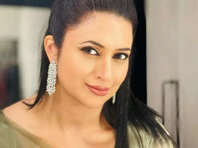 Divyanka puts speculations of BB 16 to rest