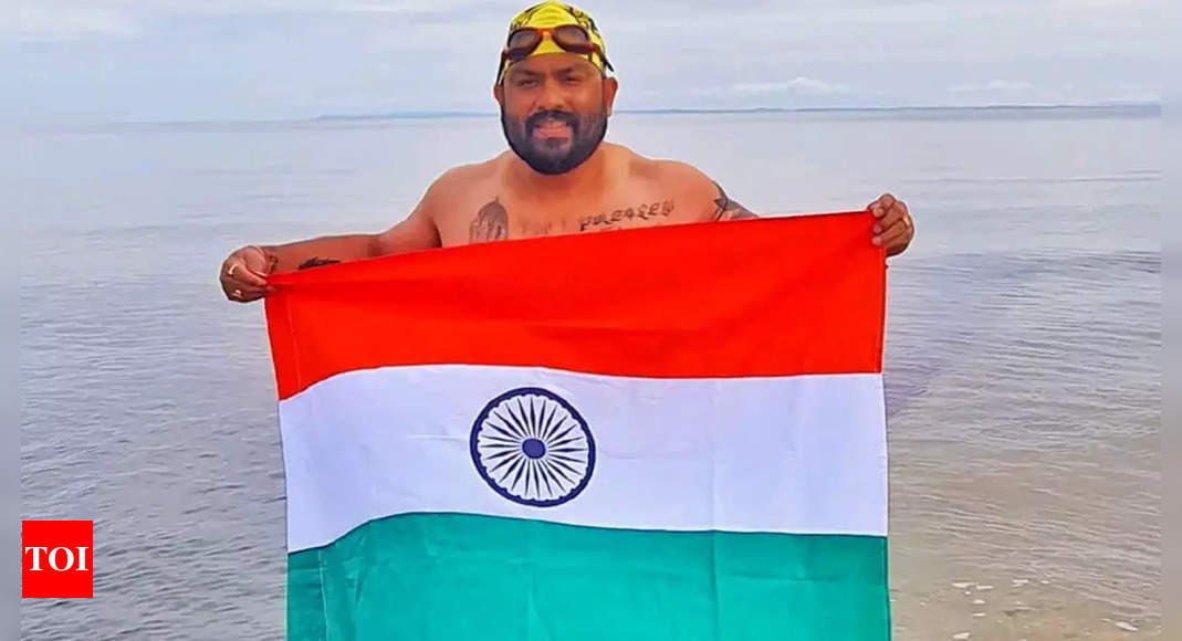 Swimmers Elvis Hazarika, Rimo Saha first relay team from India to cross North Channel | More sports News – Times of India
