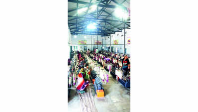 Solar power boosts income of khadi weavers in Varanasi