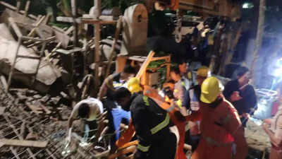Gorakhpur: 1 killed, 2 injured as scaffolding collapses at Islamia college