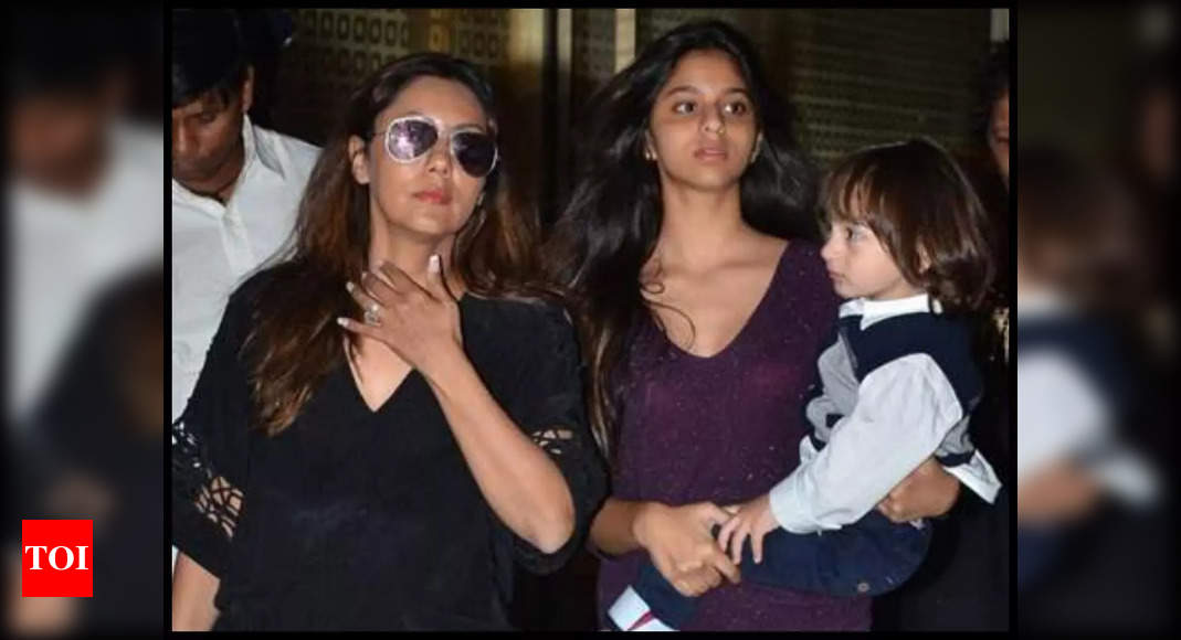 Koffee With Karan 7 Suhana Khan Reveals Mom Gauri Khans Bad Habit Of Telling Secrets By 