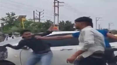 Fight over 'respect': Ghaziabad college students brawl on road, 2 hit by car