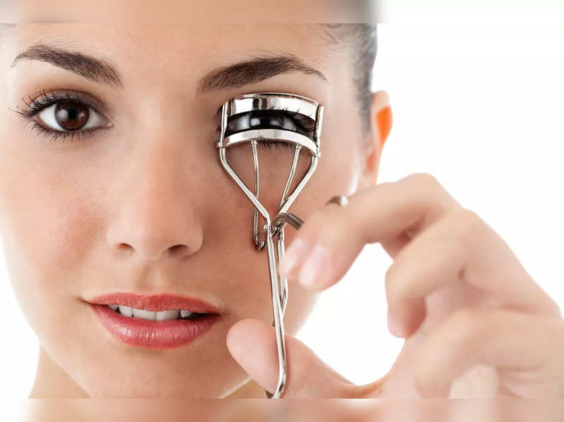 Here's how to properly clean and care for your eyelash curler