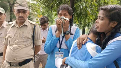 Chhattisgarh: Bilaspur students left heartbroken after science teacher's transfer; take out rally