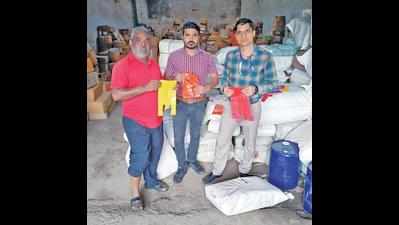 More than 2,000kg plastic carry bags seized in city