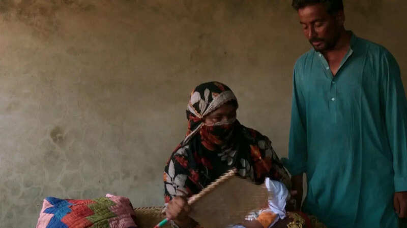 Pregnant women, underprivileged face the brunt of Pakistan floods