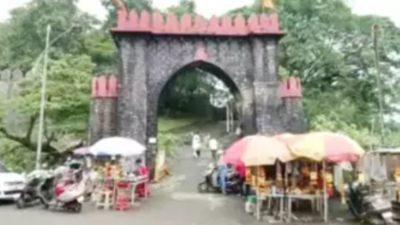 Eknath Shinde camp wins Navratri celebration rights in Thane