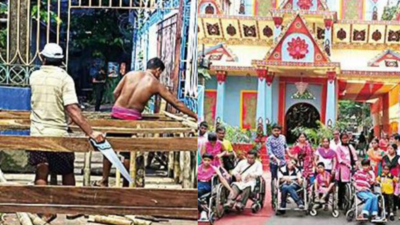 Puja for all in Kolkata: Clubs put up Braille stands, ramps to include blind, disabled revellers