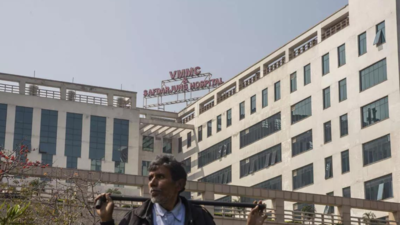 Delhi: First robotic kidney transplant at Safdarjung Hospital