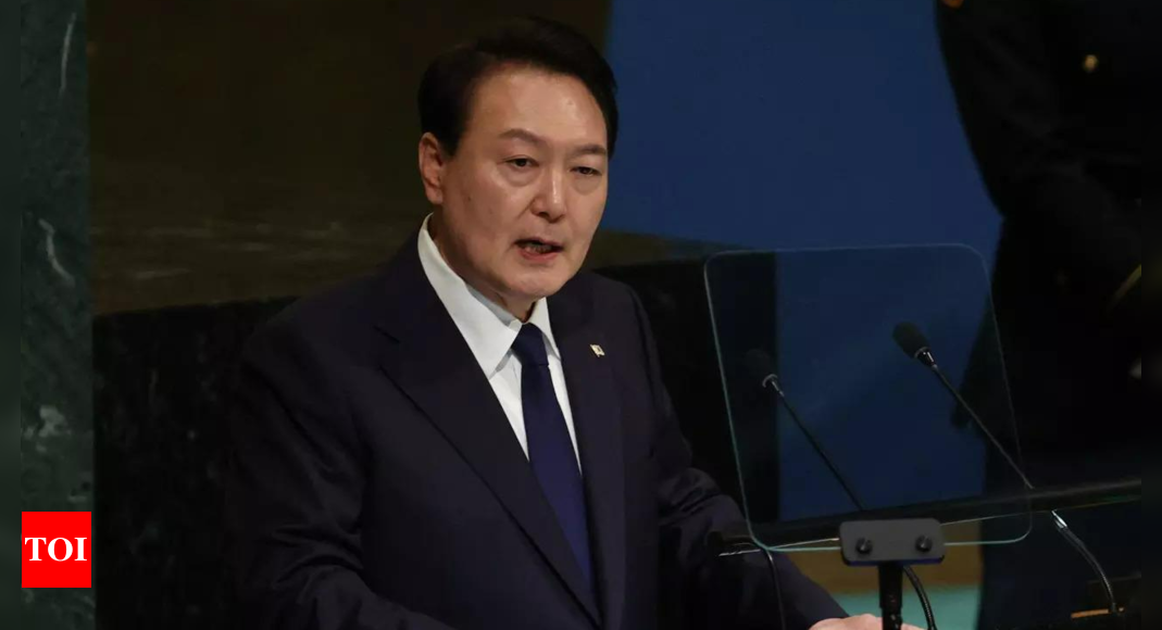 South Korean Presidents Office Denies Us Hot Mic Insult Times Of India