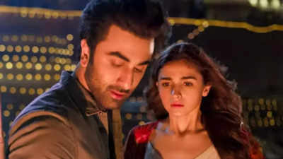 Ranbir Kapoor and Alia Bhatt starrer 'Brahmastra' sets new record. Deets inside