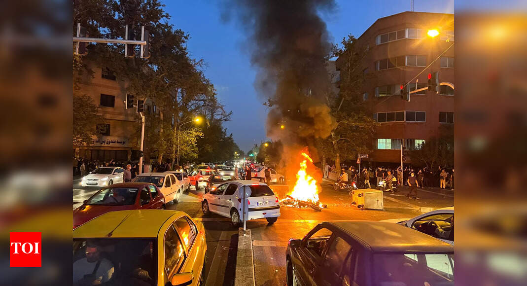 Manifestations contre le hijab en Iran : Au moins 26 morts lors des manifestations contre la mort de Mahsa Amini en Iran |  Nouvelles du monde