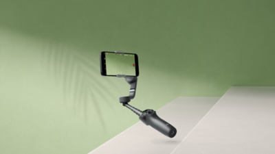 Dji: DJI Osmo Mobile 6 smartphone gimbal comes with 3-axis stabilisation,  new status panel and side wheel - Times of India