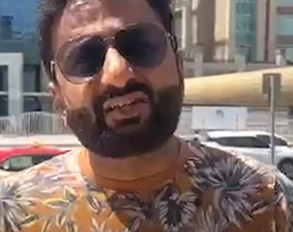
Singer Manish Joshi to perform Navratri in Dubai, watch here!
