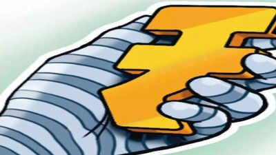 Pune: Watching videos on web, cook steals from safe
