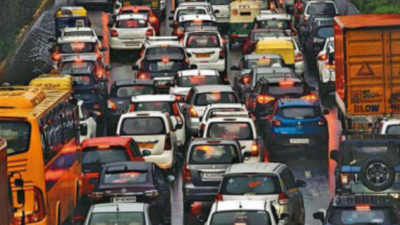 Uttar Pradesh: Traffic hit, cars crawl, trucks break down