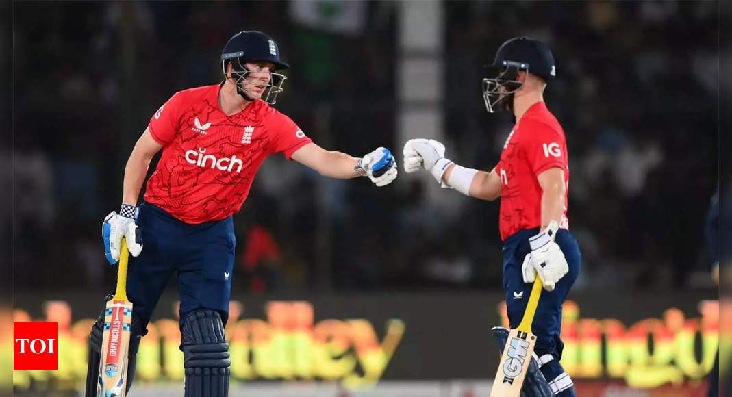 Harry Brook, Ben Duckett help England thump Pakistan in third T20I | Cricket News
