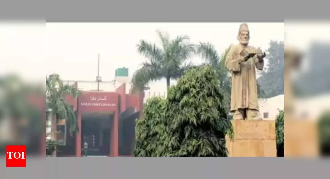 Jamia Millia Islamia denies any financial crunch, says UGC released substantial grant recently