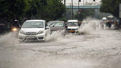 Major stretches under water, poor roads slow down traffic across Delhi