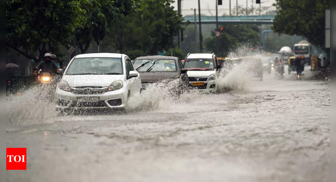 Major stretches under water, poor roads slow down traffic across Delhi ...