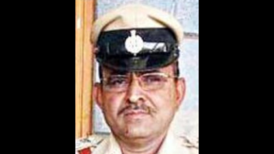 Karnataka: Kalaburagi cop attacked by ganja smugglers critical