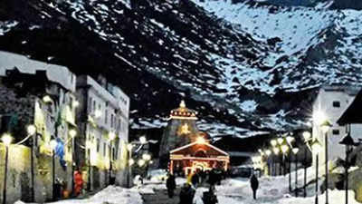 Avalanche near Kedarnath shrine triggers old fears
