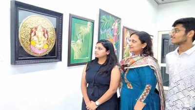Lucknow: Art exhibition on Lord Krishna, Ganesh draws visitors, artists