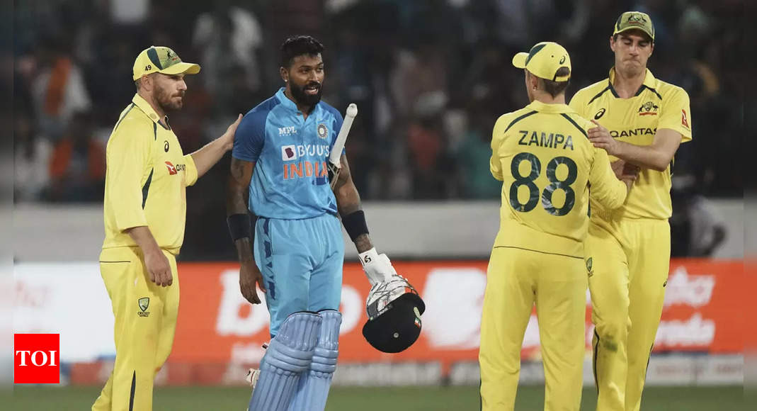 India vs Australia 3rd T20I Live Score Updates: Regular wickets hurt Australia's run charge