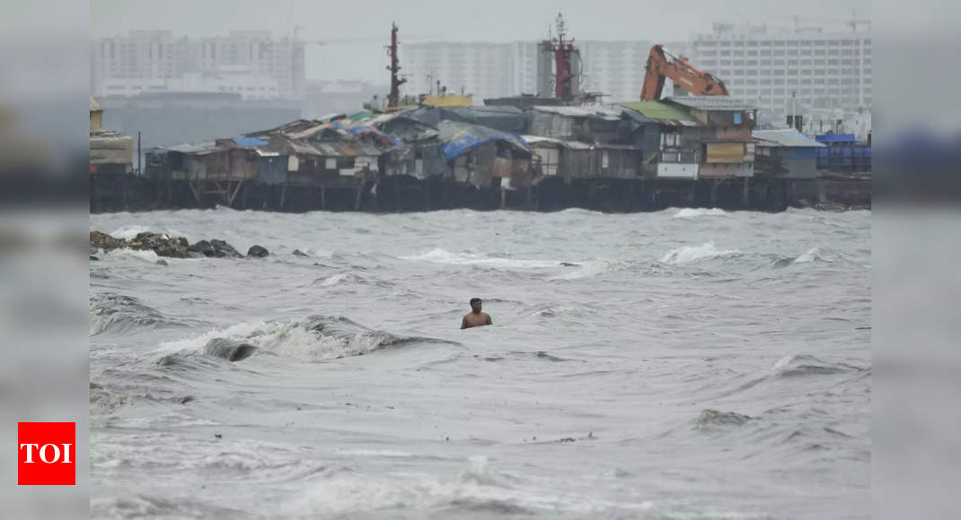 Super Typhoon Noru slams into the Philippines – Times of India