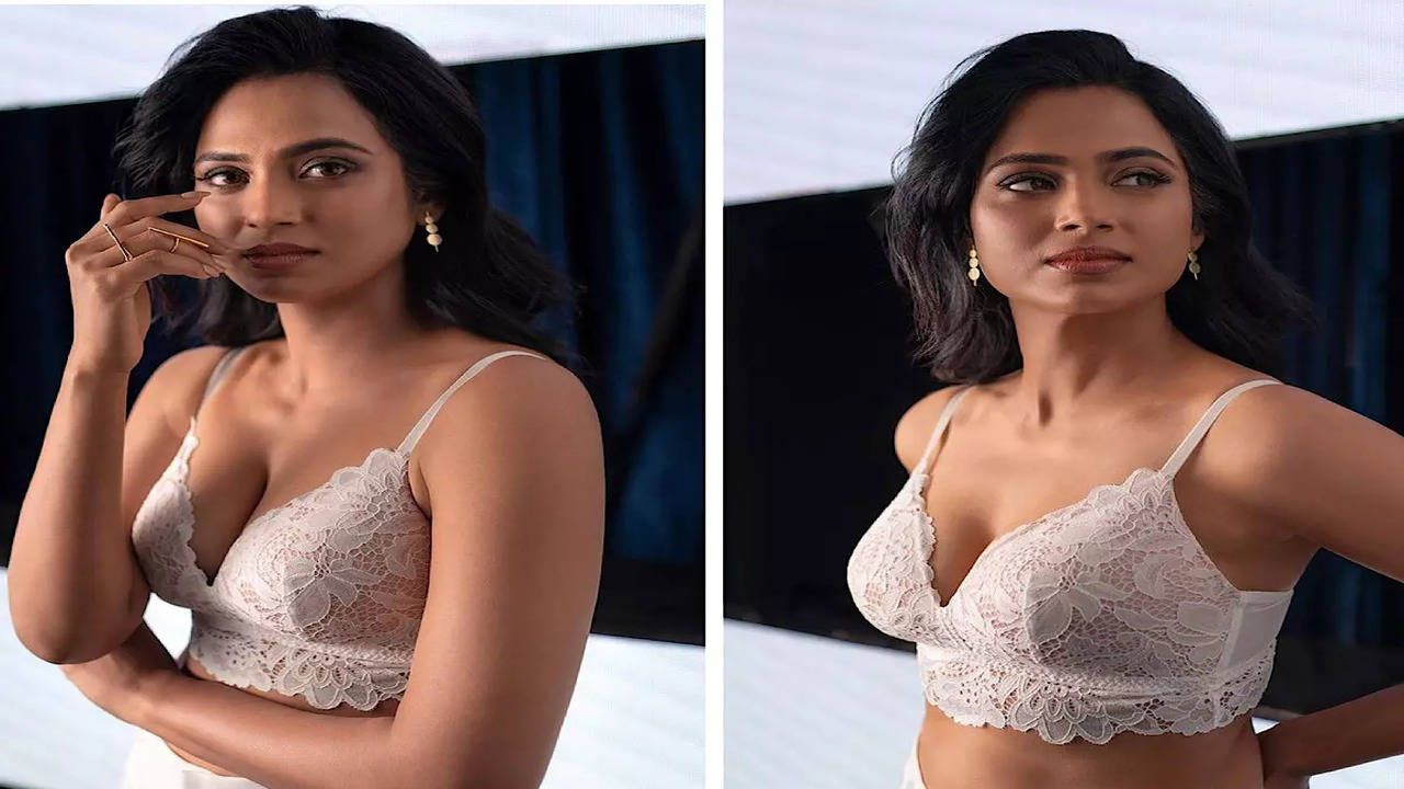 1280px x 720px - Bigg Boss fame Ramya Pandian stuns with her latest photoshoot; see pics -  Times of India