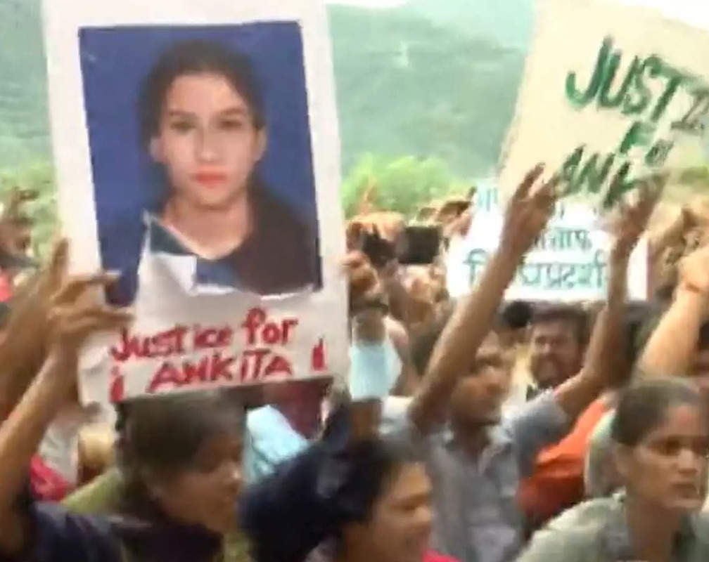 
Ankita Bhandari Case: Massive protest erupts outside mortuary in Srinagar, Uttarakhand
