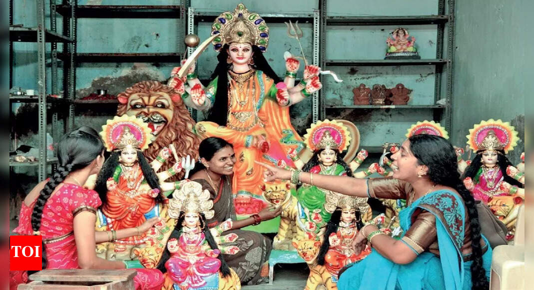 Hyderabad Old City Soaks In Festive Mirth After Covid Lull Hyderabad Hyderabad Old City Soaks In Festive Mirth After Covid Lull Hyderabad