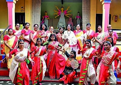 Less than a week to go, race to complete Puja pandals