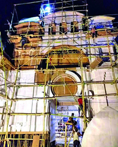 Less than a week to go, race to complete Puja pandals