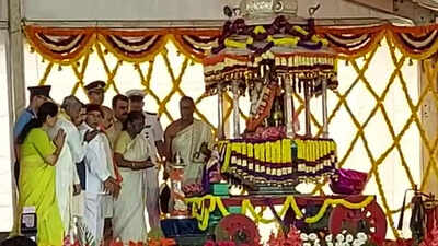 Mysuru Dasara celebrations commence as President Droupadi Murmu inaugurates festivities