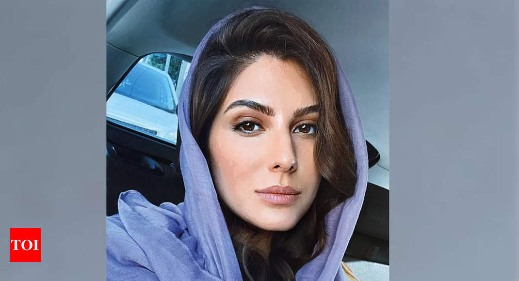 Iran School Xxx Video - Elnaaz Norouzi: What happened to Mahsa Amini in Iran could've happened to  me | Hindi Movie News - Times of India