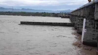 Haryana: Over 2.95 lakh cusecs water released in Yamuna, railway track subsides, rail traffic affected for nearly six hours