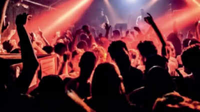 Hyderabad pubs could go mute in day too