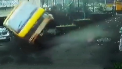 Narrow escape for students as school bus overturns in Thane; 1 hurt