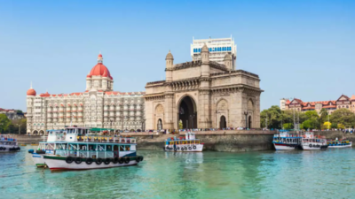 Maharashtra receives award for tourism development