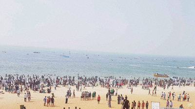 Kochi: Beach clean-up for tourism push