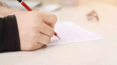 Indore: Students seek BBA first year result