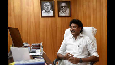 Tamil Nadu minister Anbil Mahesh Poyyamozhi tests positive for H1N1