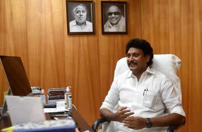 Tamil Nadu minister Anbil Mahesh Poyyamozhi tests positive for H1N1 |  Chennai News - Times of India