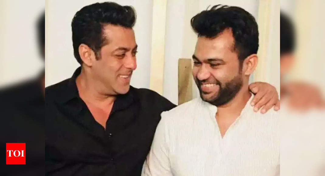 Ali Abbas Zafar confirms he’s planning another film with Salman Khan, says he likes to celebrate his stardom on-screen – Times of India