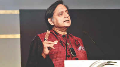 'Log saath aate gaye aur karvaan banta gaya': Shashi Tharoor ahead of filing nomination for Congress top post