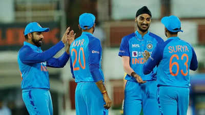 1st T20I: Arshdeep, Deepak Chahar restrict South Africa to 106/8