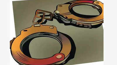 21 youths arrested for holding party on flyover in Ghaziabad