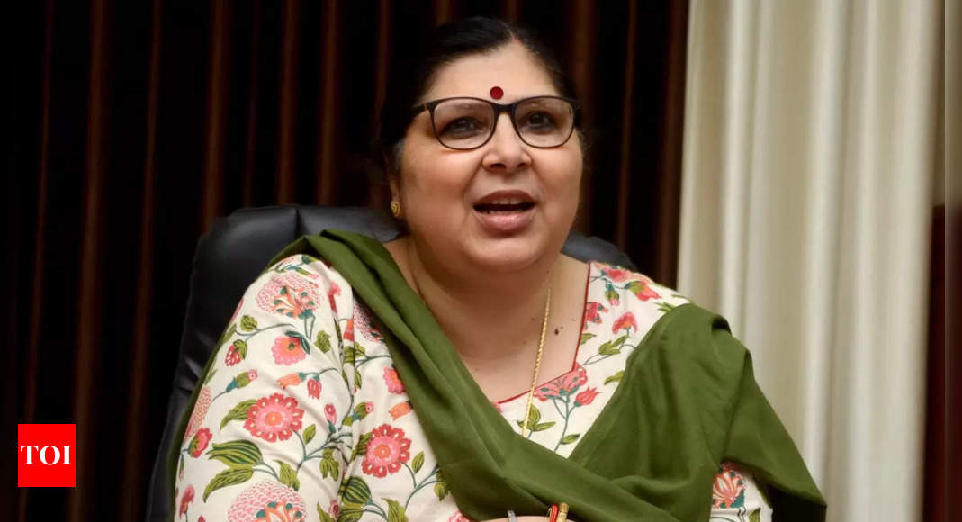 Want condoms too? IAS officer rebukes girl seeking pads